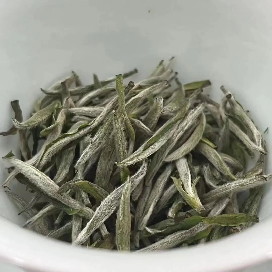 Wild Baekho Silver Needle 荒野白茶 白毫銀針