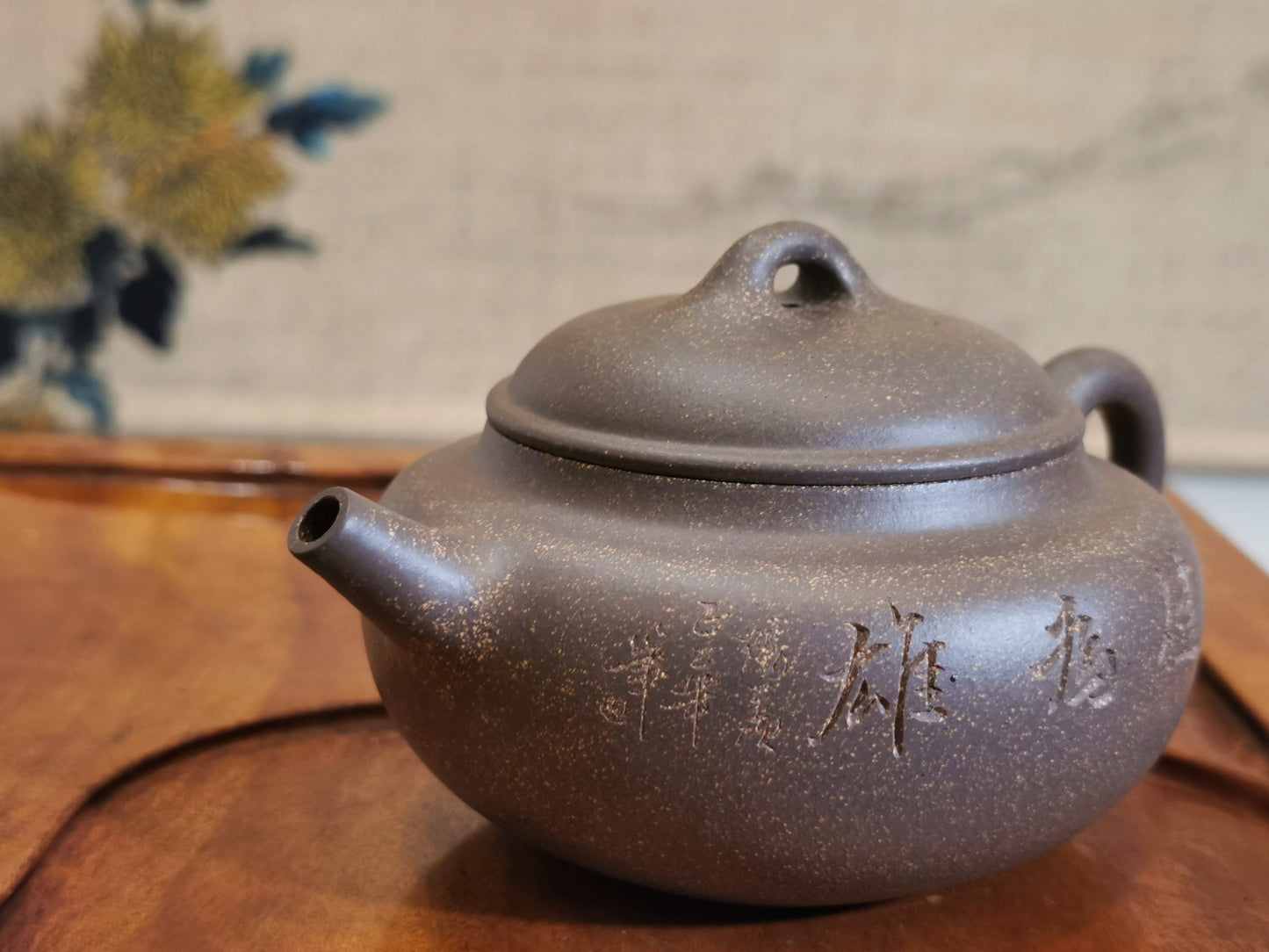 Qinghuini teapot engraved by LI Zhenghua 原礦青段泥 李正華刻繪