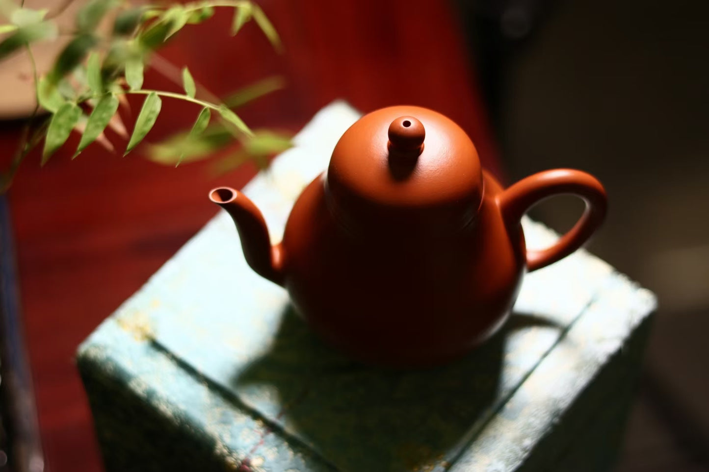 Red Clay (Zhaozhuang Zhuni) Si Ting Pot 趙莊朱泥 思亭壺