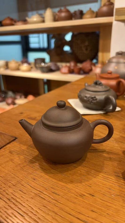 01 Qing Dynasty Meng Cheng Pot 清代孟臣泥壺