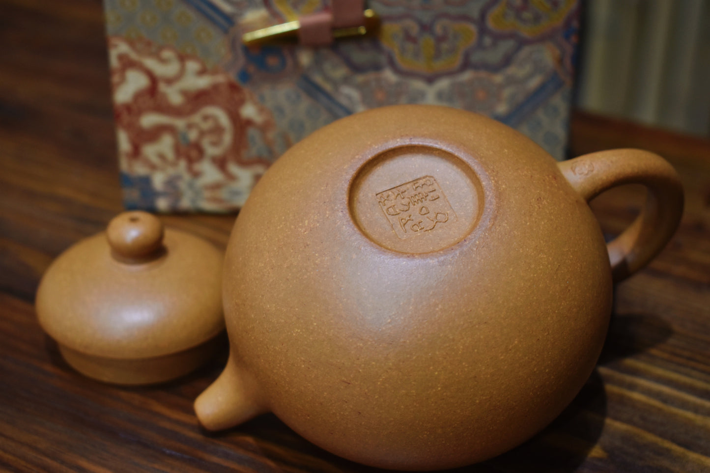 Golden Duanni - Shiyuan 黃金段 柿圓壺
