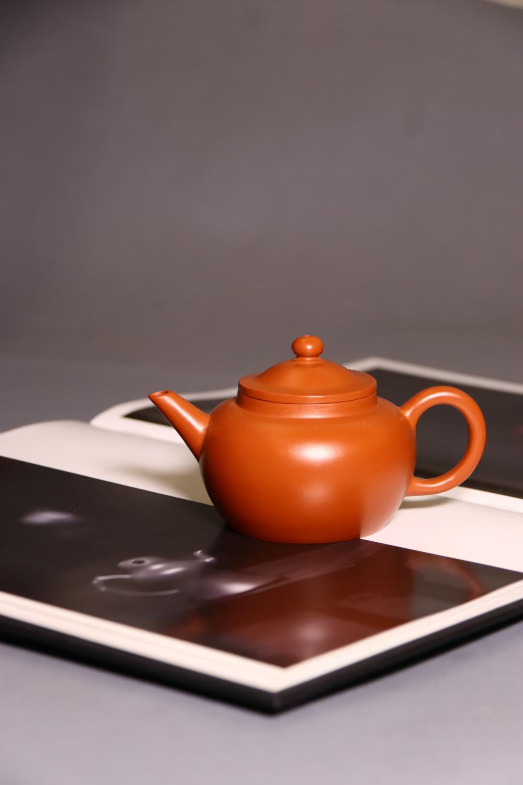 Red Clay (Zhaozhuang Zhuni) Limao Pot 趙莊朱泥 笠帽壺