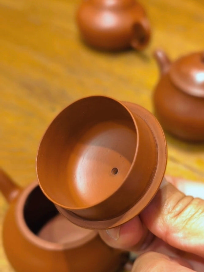 Old Zhuni Pear Shape Pot 老朱泥 梨形壺
