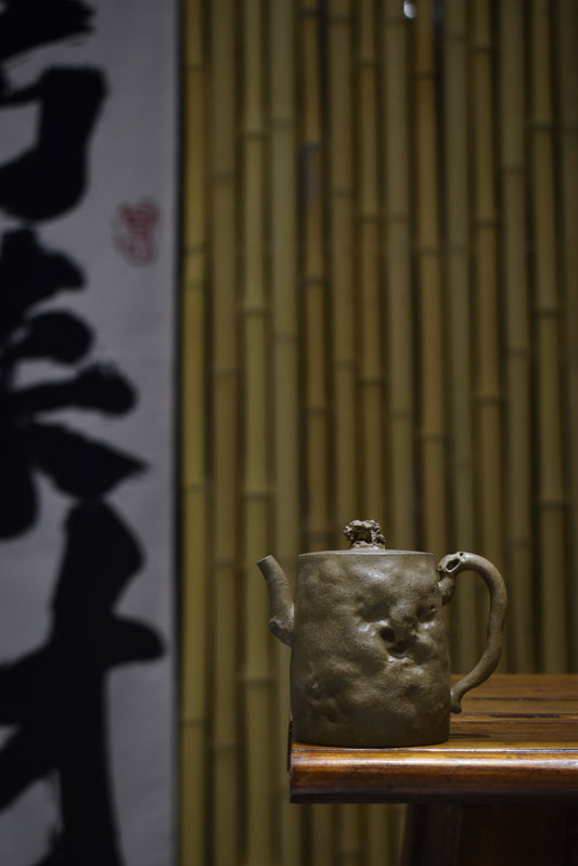 Duanni Reduction Fired - Taihu Stone Pot 段泥還原燒 太湖石壺