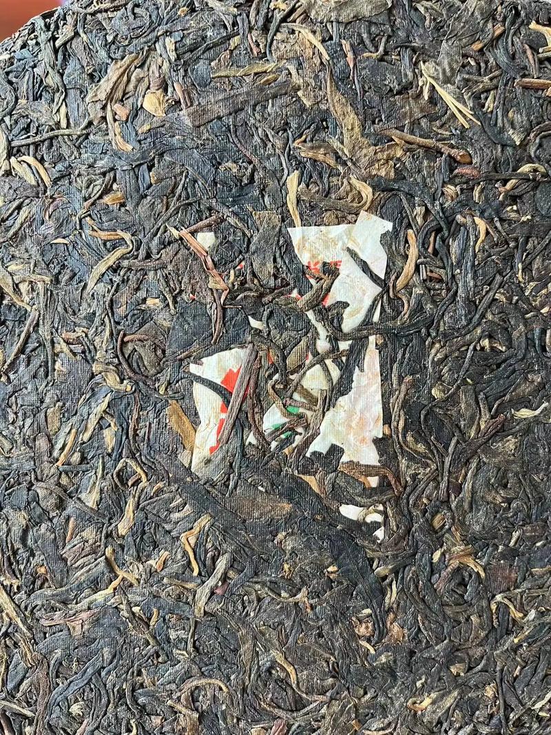 Tea: Aged Raw Puerh teacake 2003 Mark 8582 雲南七子餅茶2003年8582青餅