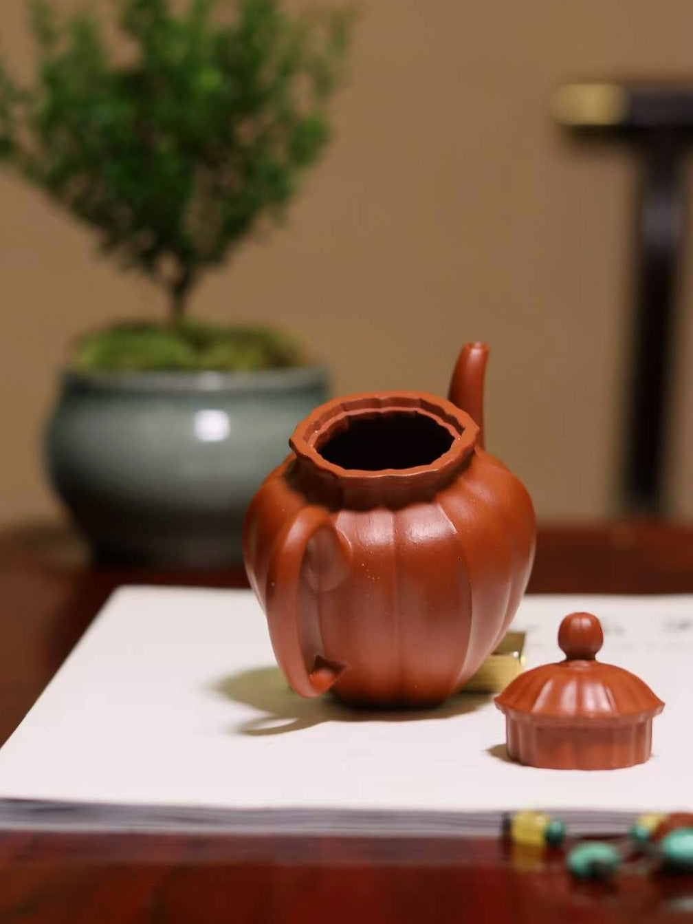 Ribbed Petals Pot Dahungpao 大紅袍 銀台醉客