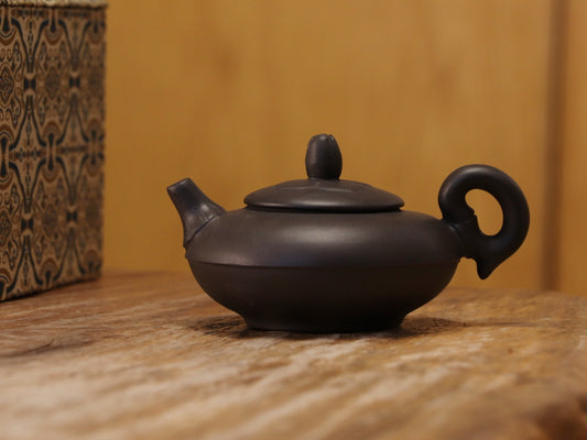 80s Black Clay Linghua pot 八十年代 黑料 菱花